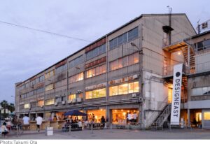 DESIGNEAST IKIKIIKIIKI